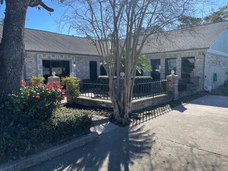 More Photos Of , Spring Unknown For Sale