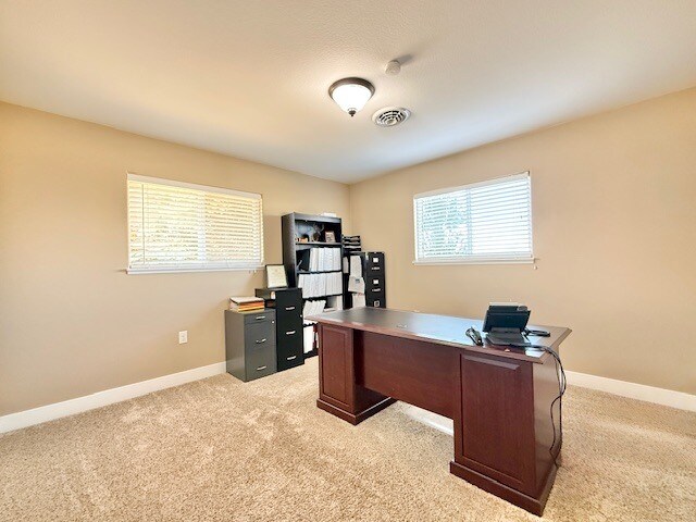 More Photos Of 201 10th St, Windsor Office For Sale