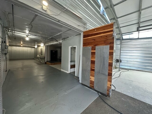 More Photos Of 3425 Ettie St, Oakland Warehouse For Lease