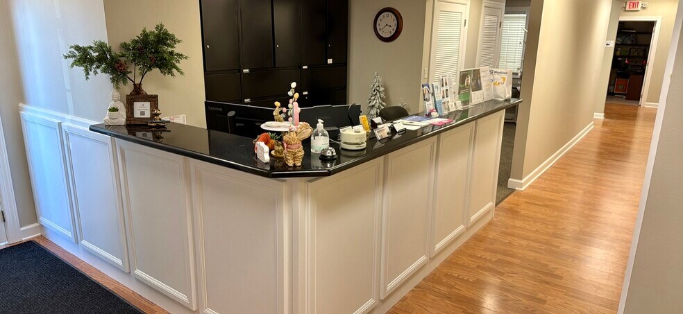 More Photos Of 24014 W Renwick Rd, Plainfield Office Residential For Lease