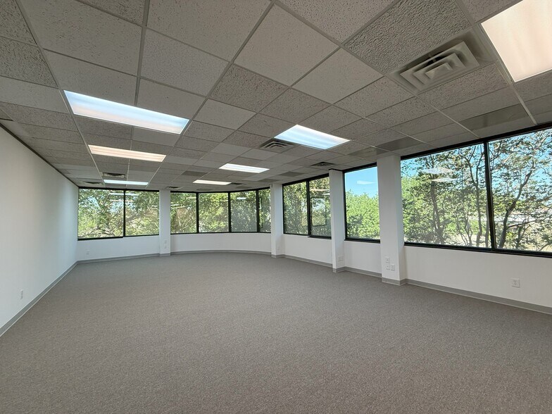More Photos Of 1240 Blalock Rd, Houston Medical For Lease