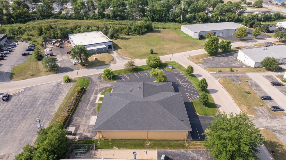 More Photos Of 5112 Forest Hills Ct, Loves Park Industrial For Sale