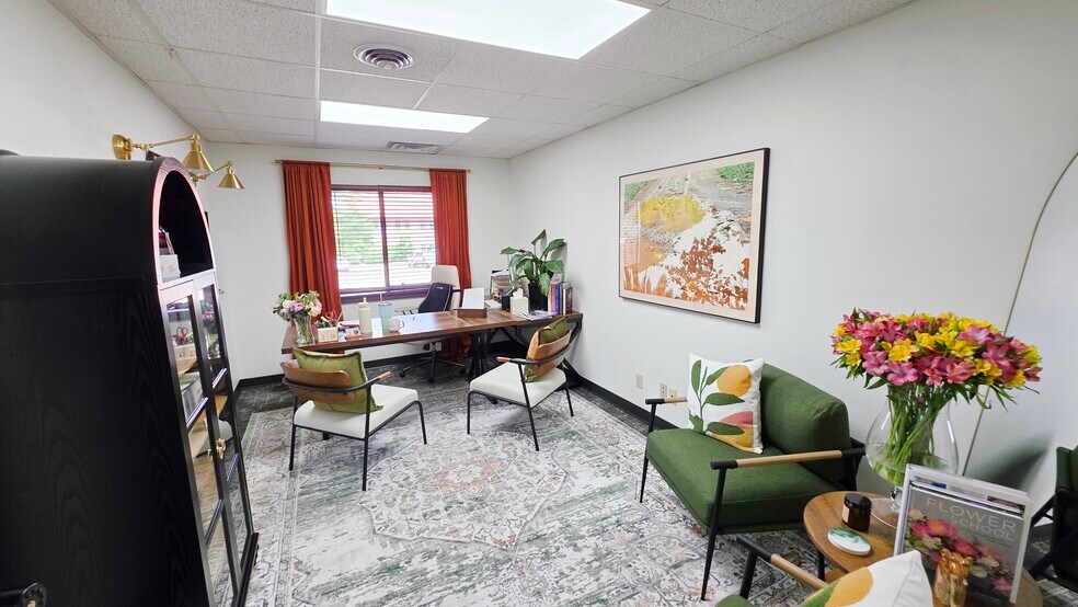 More Photos Of 3745 S Fremont Ave, Springfield Office Residential For Sale