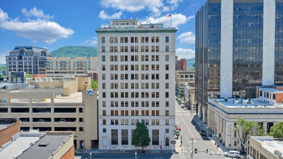 More Photos Of 202-204 S Jefferson St SE, Roanoke Office For Sale