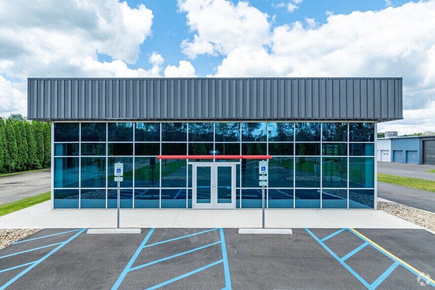 More Photos Of 1401 Mount Vernon Rd, Newark Manufacturing For Lease