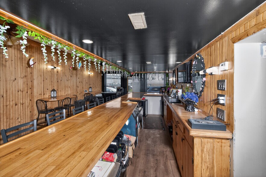 More Photos Of 427 S Pearl St, Albany Storefront Retail Residential For Sale