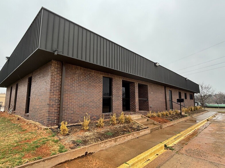 More Photos Of 3020-3200 Aluma Valley Dr, Oklahoma City Warehouse For Lease