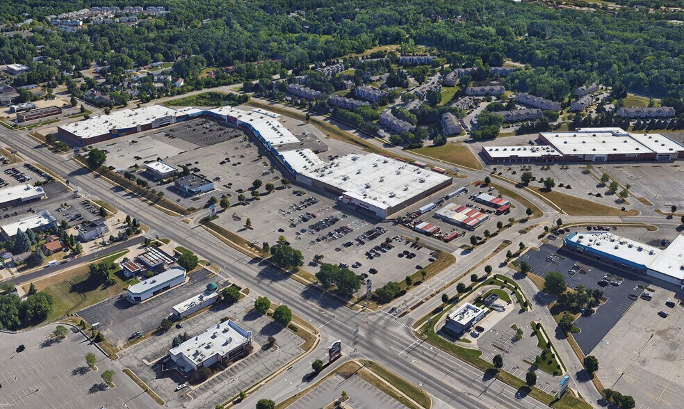 Primary Photo Of 3250-3410 Alpine Dr, Grand Rapids Storefront For Lease