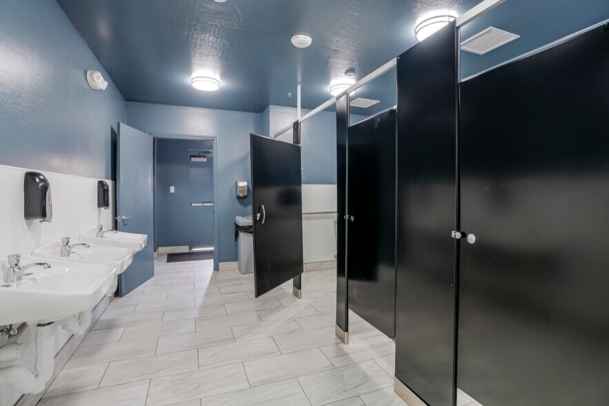 More Photos Of 9500 E Lorna Ln, Prescott Valley Specialty For Sale