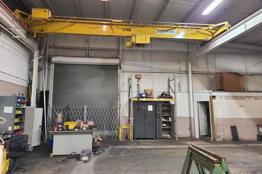 More Photos Of 1985 E Laketon Ave, Muskegon Manufacturing For Lease