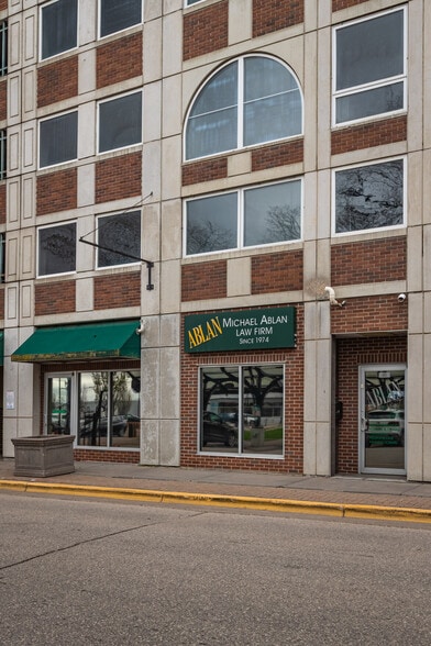 More Photos Of 301-317 4th St S, La Crosse Office For Lease