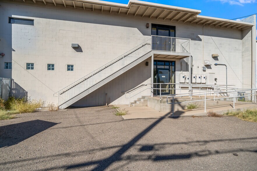 More Photos Of 6992 E Broadway Blvd, Tucson Office For Sale