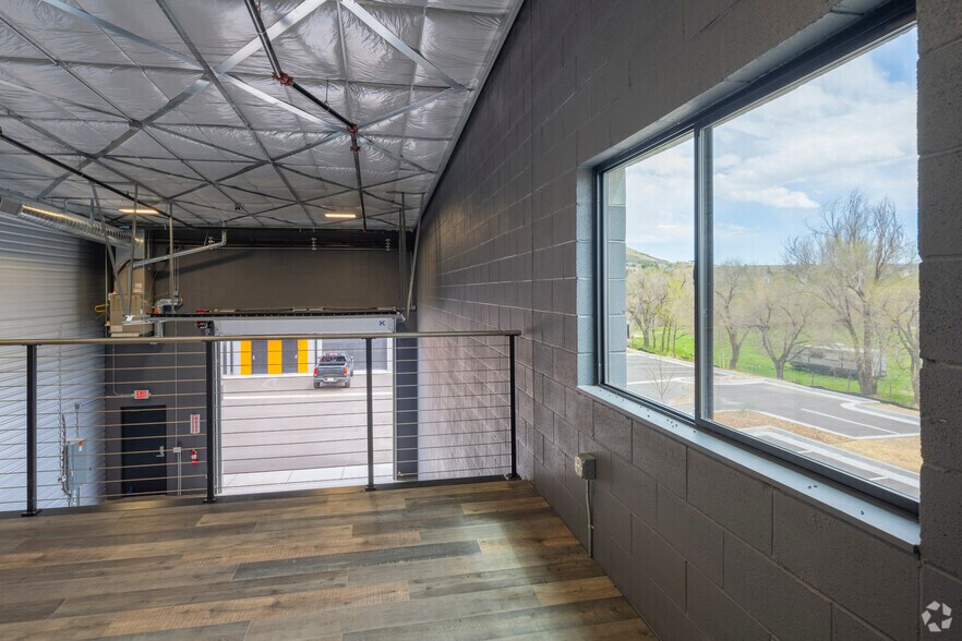 More Photos Of 1010 S Interstate Rd, Castle Rock Showroom For Sale