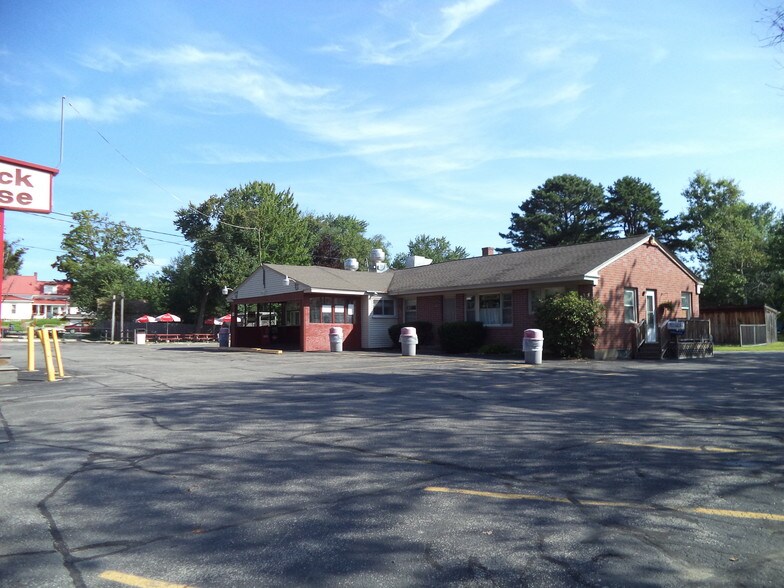 More Photos Of 1391 Hooksett Rd, Hooksett Restaurant For Sale