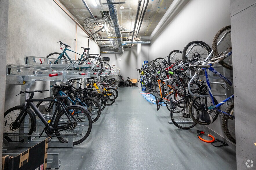 More Photos Of 793 S Van Ness Ave, San Francisco Apartments For Lease