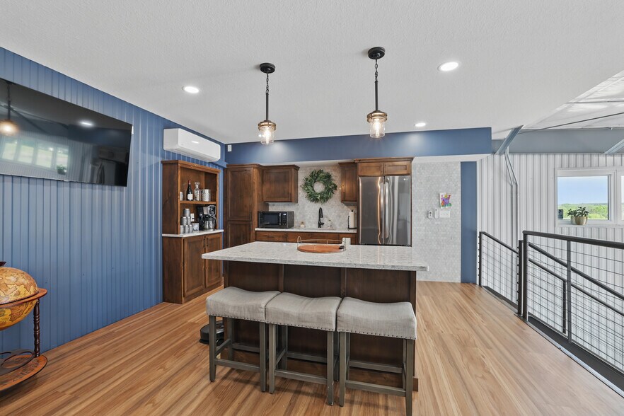 More Photos Of 663 Valerie Ave, Hudson Specialty For Sale