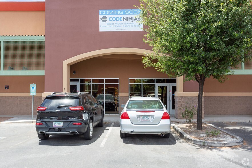 More Photos Of 13331 W Indian School Rd, Litchfield Park General Retail For Sale