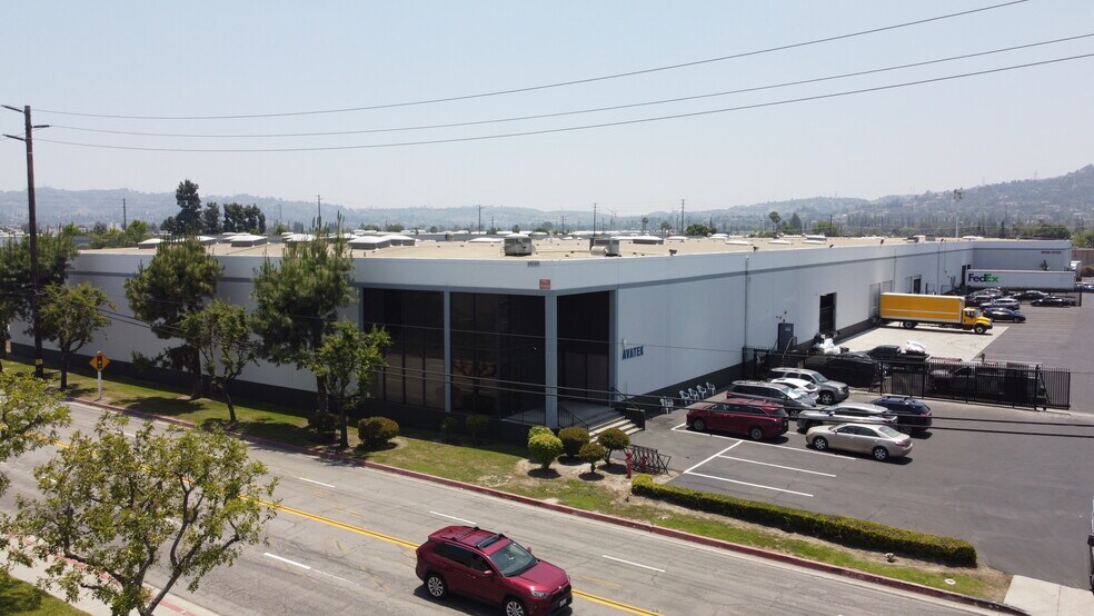 More Photos Of 15110-15120 Don Julian Rd, City of Industry Warehouse For Lease