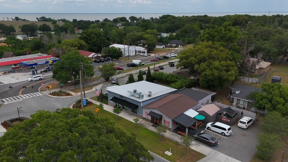 Primary Photo Of 17436 7th St, Montverde General Retail For Sale