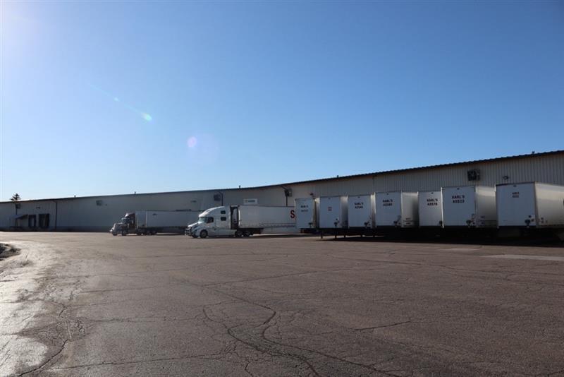 More Photos Of 950 S Park View Cir, Mosinee Warehouse For Lease