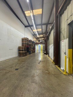 More Photos Of 1000 Lawrence St, Los Angeles Warehouse For Sale
