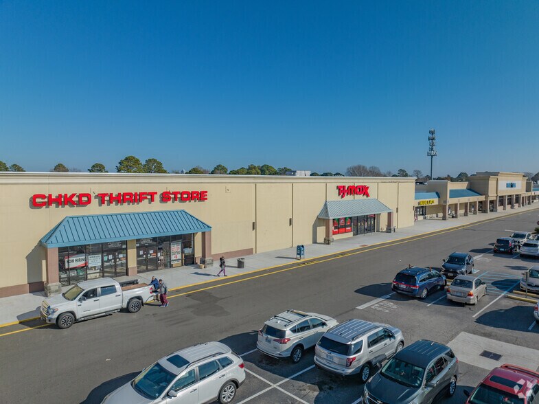 More Photos Of 5218-5280 Providence Rd, Virginia Beach Storefront For Lease