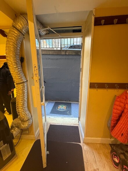 More Photos Of 251 W 81st St, New York Apartments For Lease