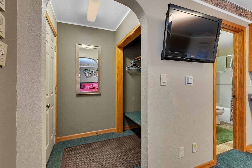 More Photos Of 720 Highway 10, Saint Cloud Hospitality For Sale