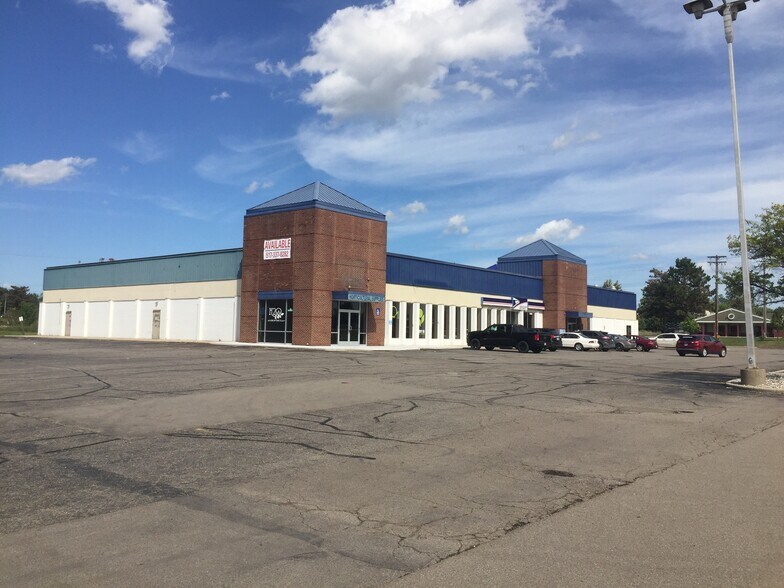 More Photos Of 5200-5210 W Saginaw Hwy, Lansing Freestanding For Lease