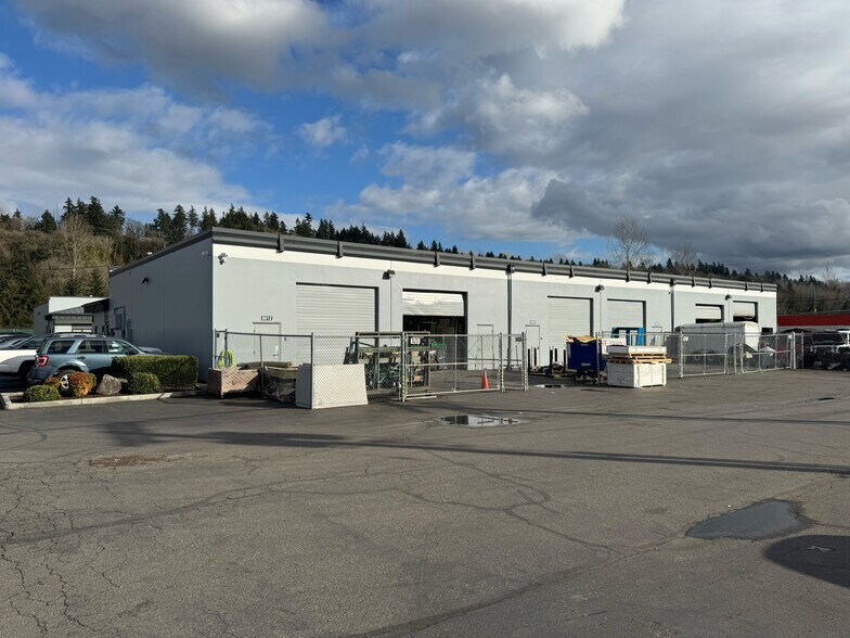 More Photos Of 8602-8612 S 222nd St, Kent Unknown For Lease