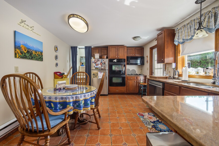 More Photos Of 270 E Northampton St, Bath Restaurant For Sale