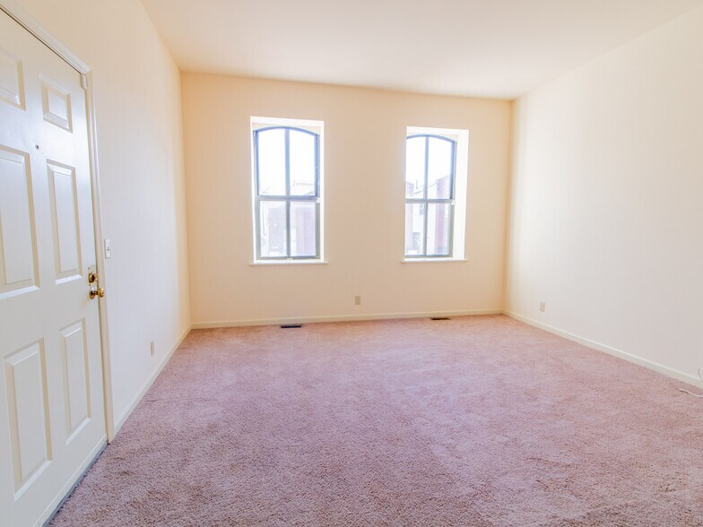 More Photos Of 2007 S 11th St, Saint Louis Apartments For Sale