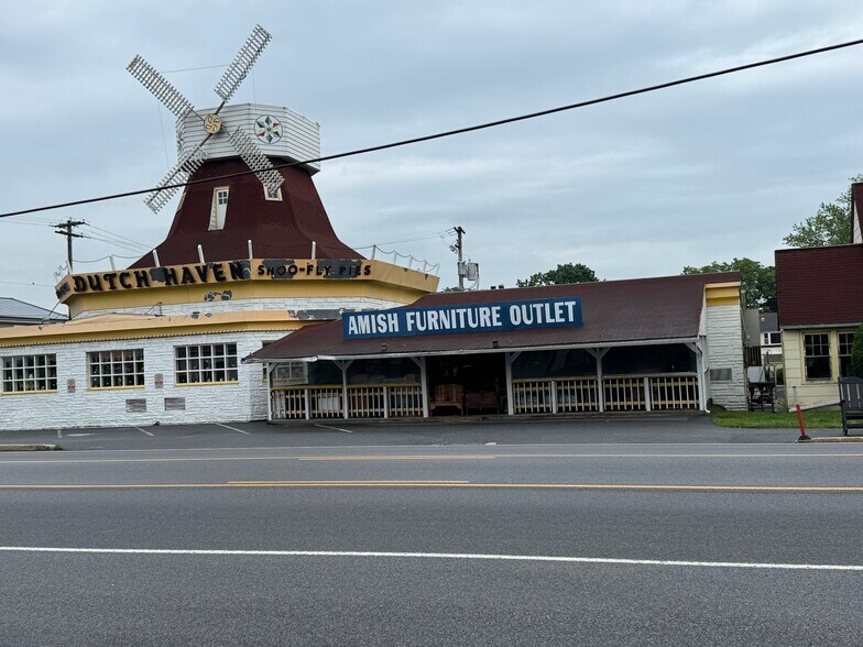 More Photos Of 2857-2867 Lincoln Hwy, Ronks Storefront Retail Residential For Sale