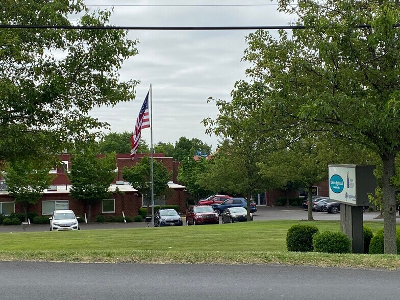 More Photos Of 331 Maple Ave, Horsham Township Manufacturing For Sale