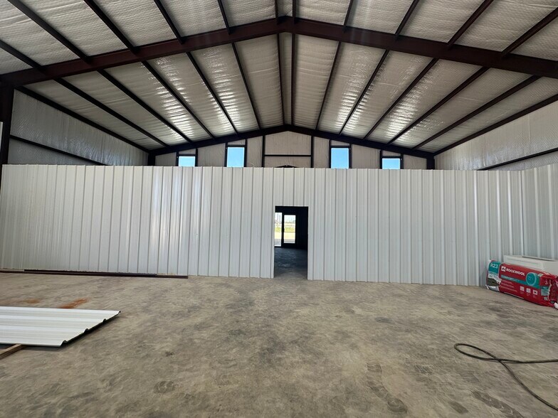 More Photos Of 538 US-62/180 Hwy, Seminole Flex For Sale
