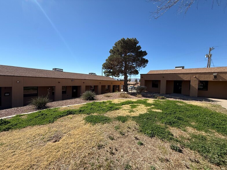 More Photos Of 1527 Brown St, El Paso Unknown For Lease