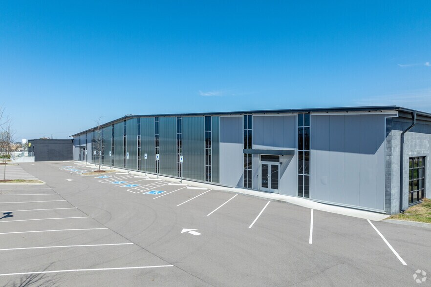 More Photos Of 3040 Sidco Dr, Nashville Office For Lease
