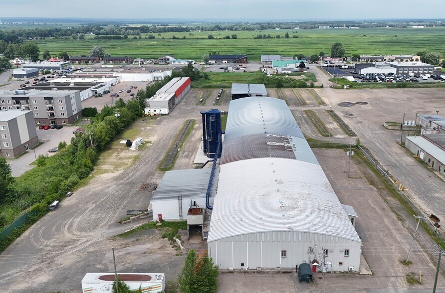 Primary Photo Of 50 Av 10E, Louiseville Industrial For Lease