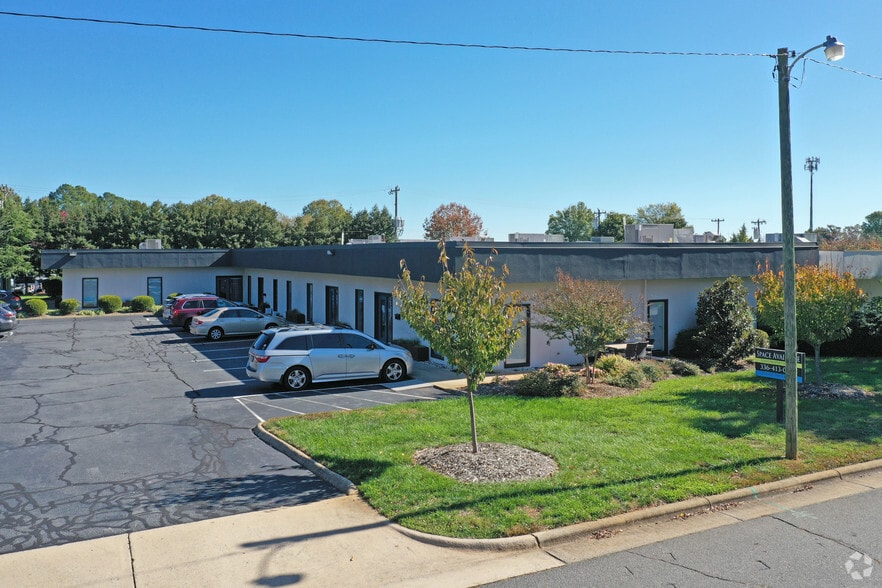 Primary Photo Of 1411 Plaza West Rd, Winston-Salem Medical For Lease