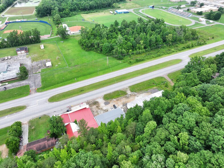 More Photos Of 1416 Highway 70 W, Waverly Flex For Sale