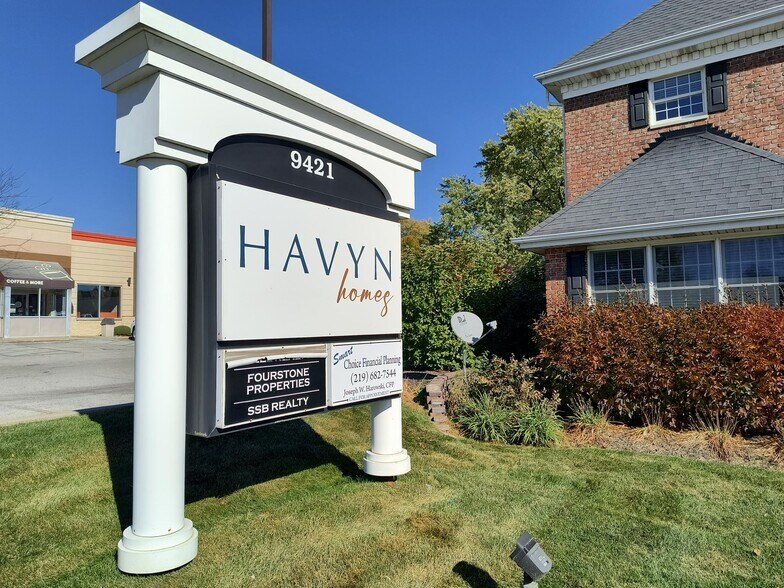 More Photos Of 9421 Joliet St, Saint John Medical For Lease