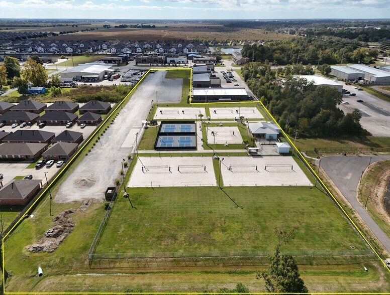 More Photos Of 1311 E McNeese St, Lake Charles Land For Sale
