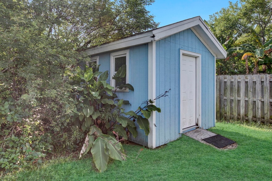 More Photos Of 725 7th S ave, Jacksonville Beach Multifamily For Sale