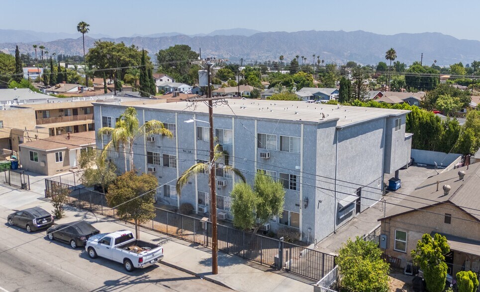More Photos Of 6242-6248 Vineland Ave, North Hollywood Apartments For Sale