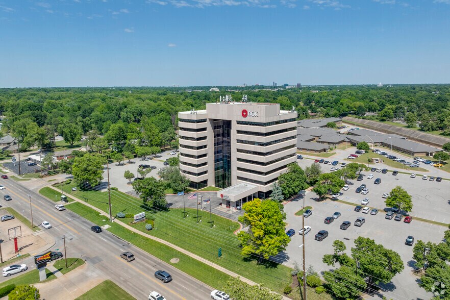 More Photos Of 5727 S Lewis Ave, Tulsa Office For Lease