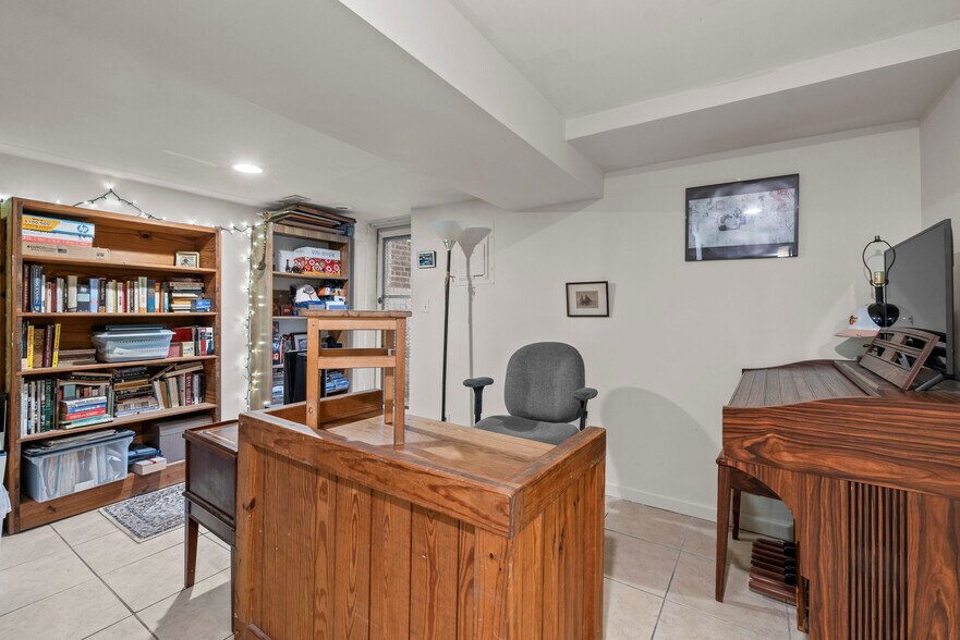 More Photos Of 3433 Guilford Ter, Baltimore Multifamily For Sale