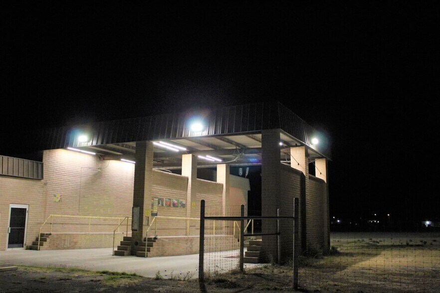 More Photos Of 2401 W Hornbeck Blvd, Fort Stockton Carwash For Sale