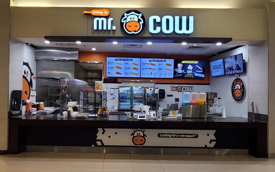 More Photos Of 6120-6170 W Grand Ave, Gurnee General Retail For Lease