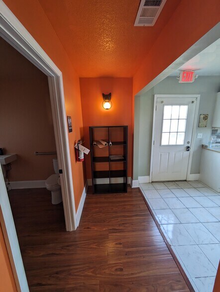 More Photos Of 4208 Bainbridge Blvd, Chesapeake Coworking Space