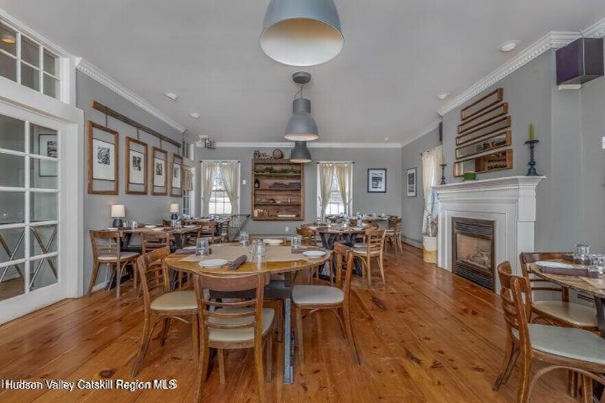 More Photos Of 155 Main St, High Falls Restaurant For Sale